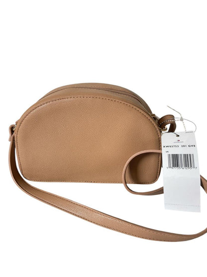 Bolsa Crossbody Tommy Hilfiger Camel | Elegancia Minimalista y Versátil