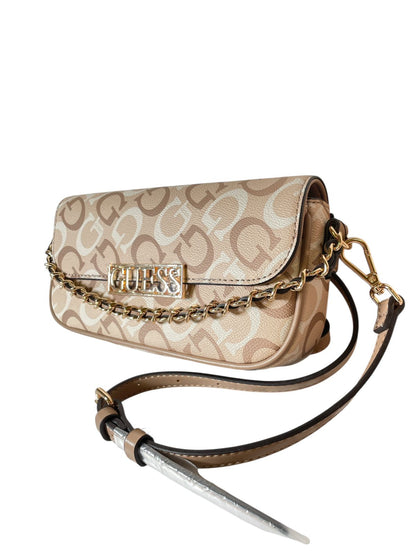 Bolsa Guess "G Chain Chic" – Estilo elegante con cadena frontal